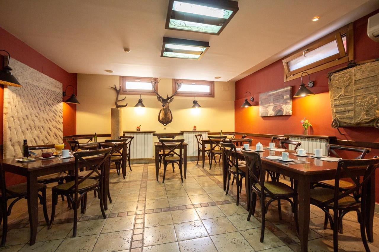 Hostal Los Canteros Golmayo 외부 사진