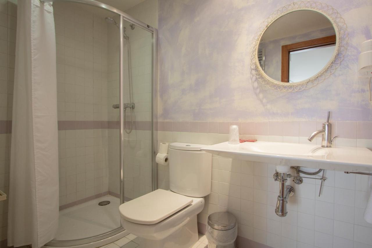 Hostal Los Canteros Golmayo 외부 사진