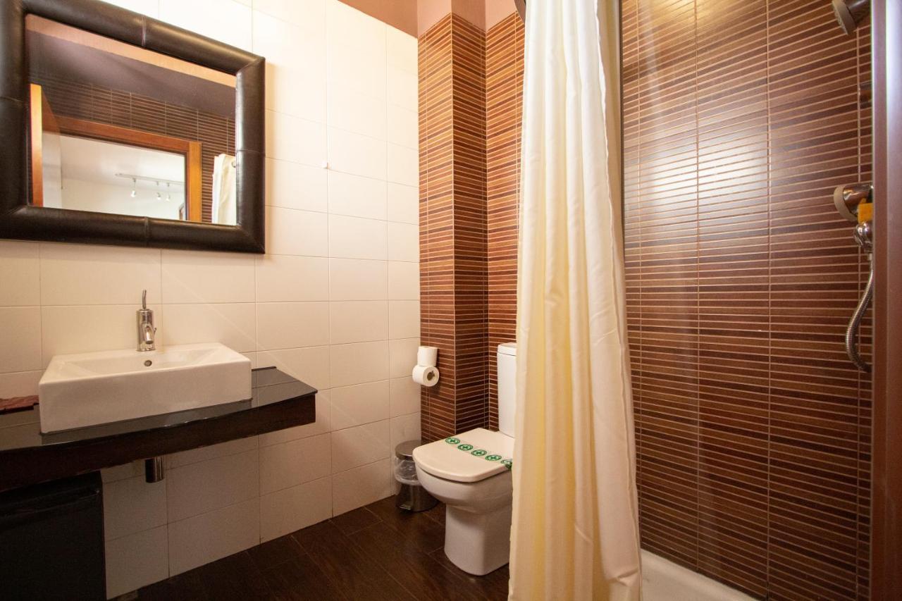 Hostal Los Canteros Golmayo 외부 사진