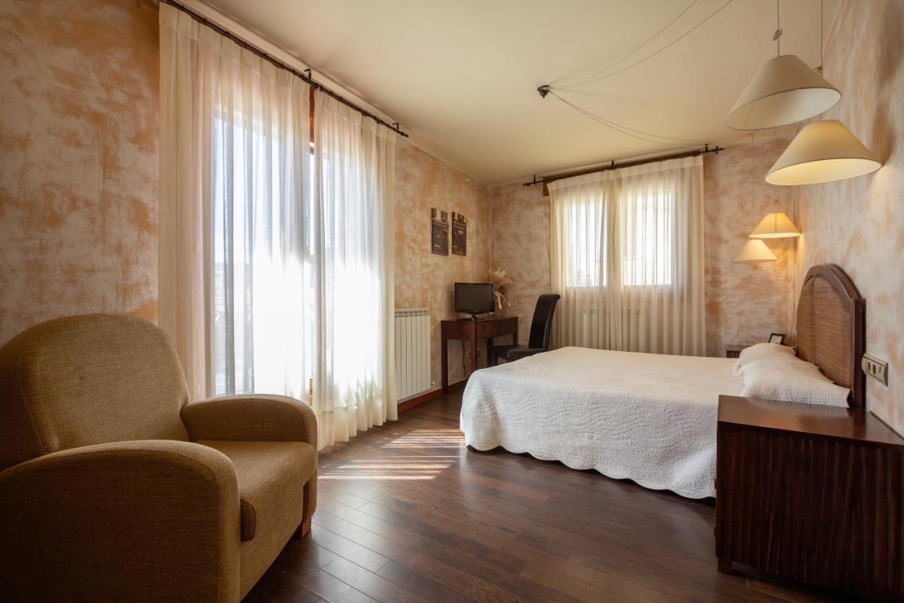 Hostal Los Canteros Golmayo 외부 사진