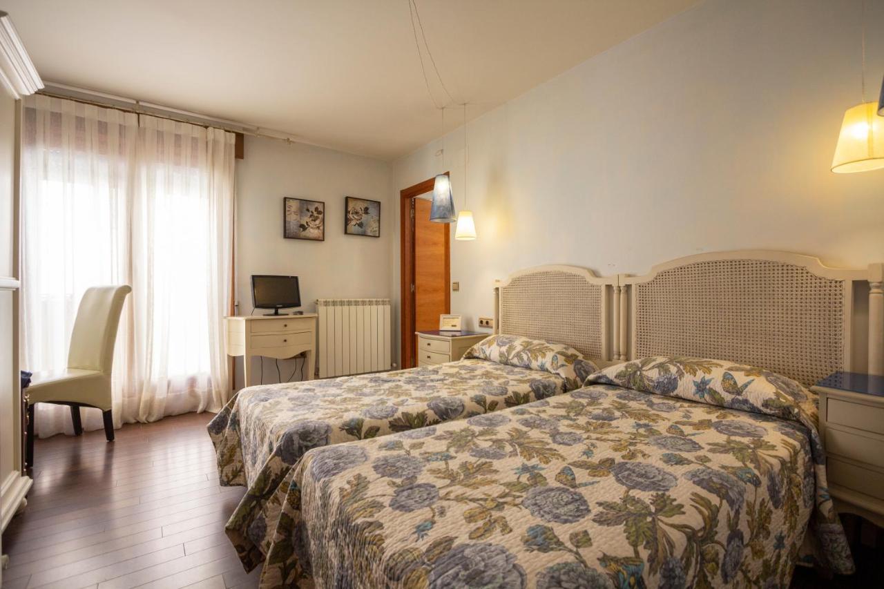 Hostal Los Canteros Golmayo 외부 사진